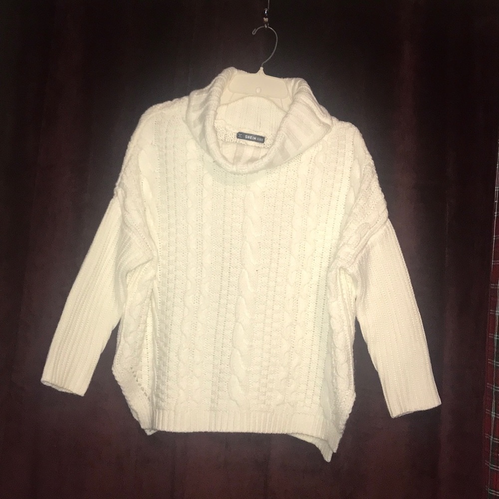 Turtle neck sweater